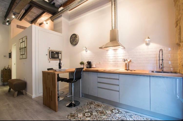 Appartement Beautiful Loft In Old Town à Alicante Extérieur photo